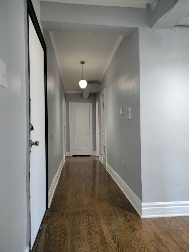 Photo - 8000 S Hermitage Ave