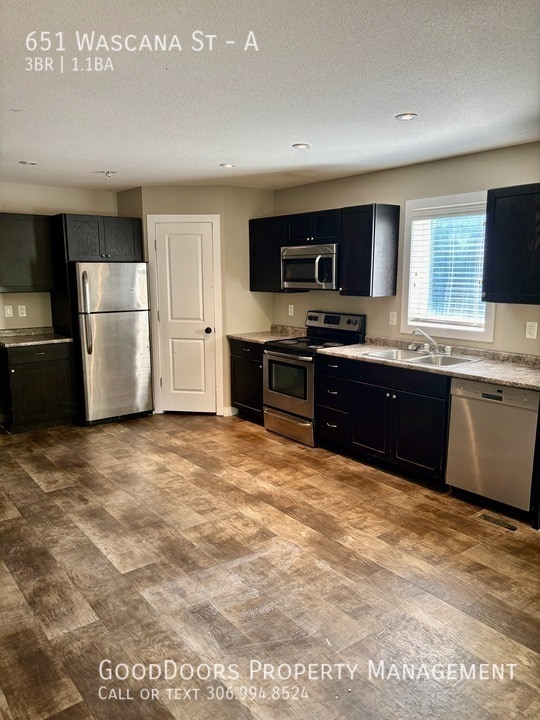 Photo - 651 Wascana St Unit A