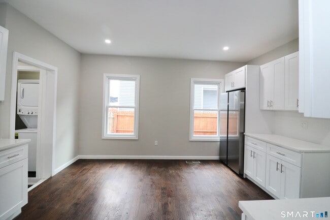 Photo - 354 Beechmont Ave Unit #1