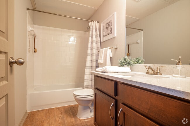 2BR, 2BA - Master Bathroom