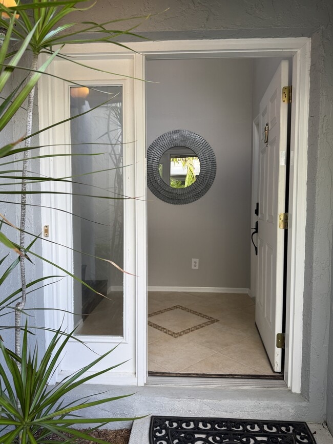 Photo - 2571 Citrus Lake Dr