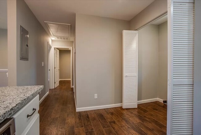 Photo - 807 Riviera Dr Unit 809
