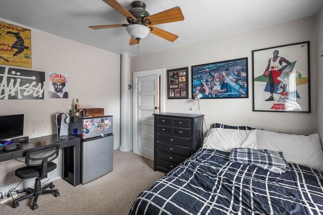 Photo - Students Welcome! Spacious 4 Bedroom Home Near CSU