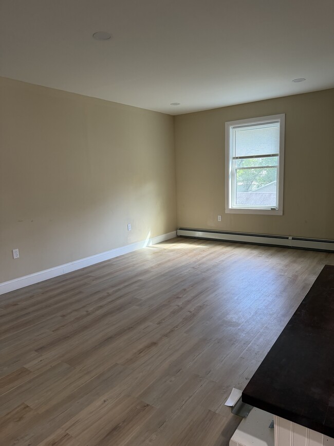 Photo - 163 East Ave Unit Second floor 4 bedroom