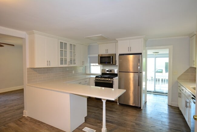 Photo - 11 Tolman St
