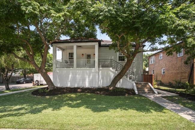 Photo - 5869 Colbert St Unit #3