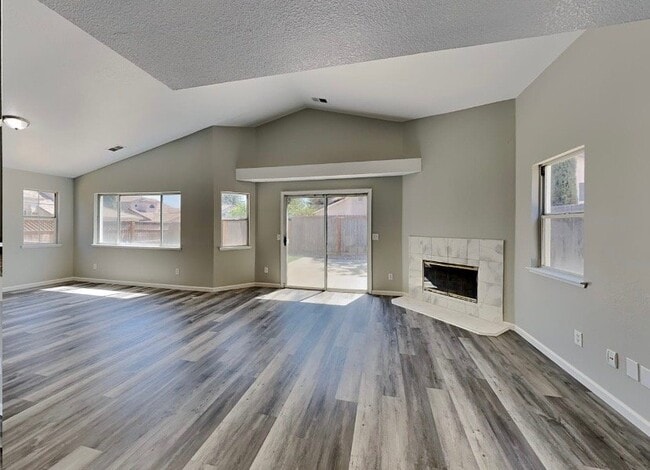 Photo - 8346 Oakenshield Cir