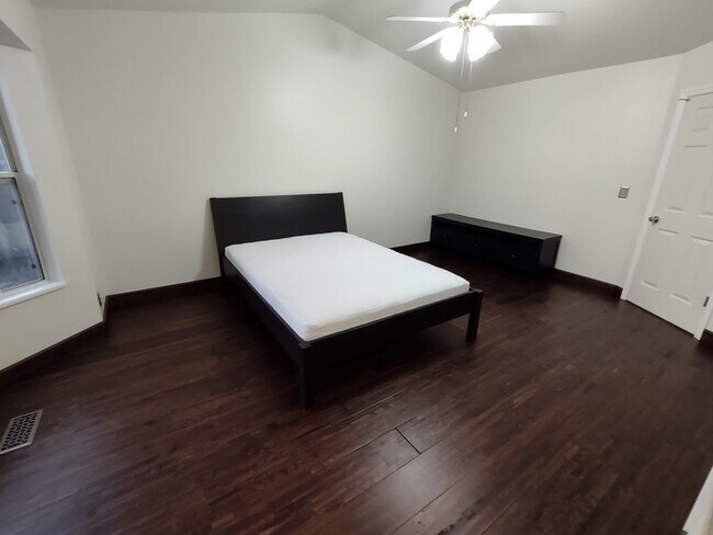 8308 S 1890 W