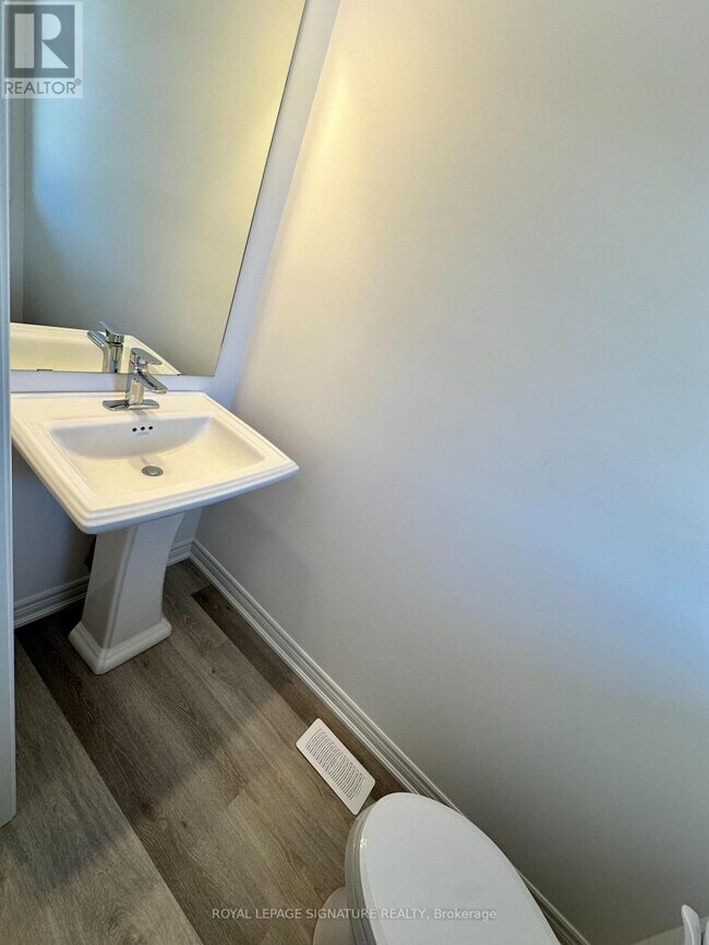 Photo - 448 Blackburn Dr