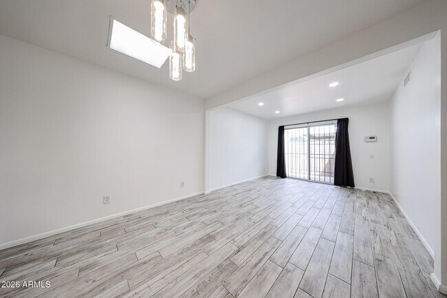 Photo - 2501 N 22nd Dr