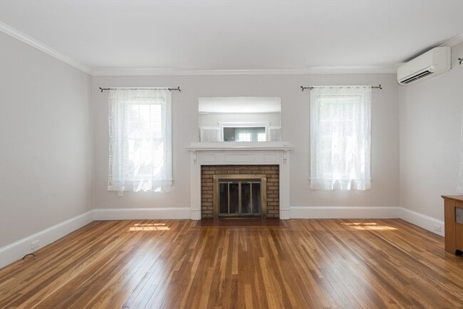 Photo - 204 Walpole St Unidad 1