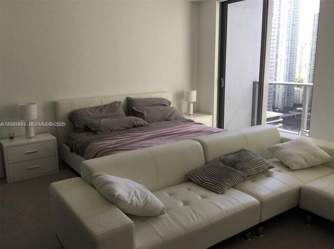 Photo - 31 SE 6th St Unit 2705