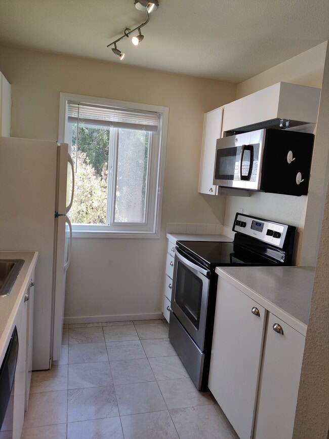 Photo - 12429 NE 130th Ct Unit G206