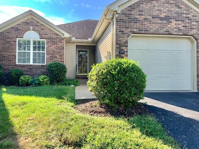 Building Photo - 978 Riverbend St Unit 978