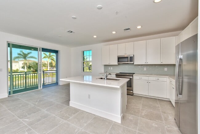 Photo - 3 BEDROM 3 BATH TOWNHOUSE IN VILLA MAR BON... Unit 201