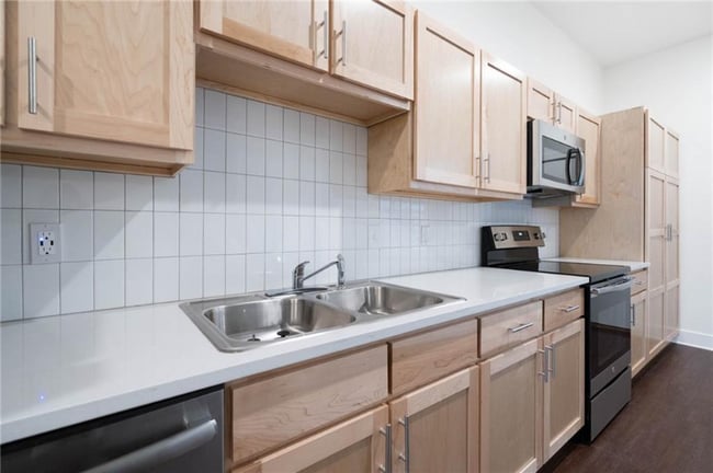 Photo - 726 E Emma Ave Unit 200