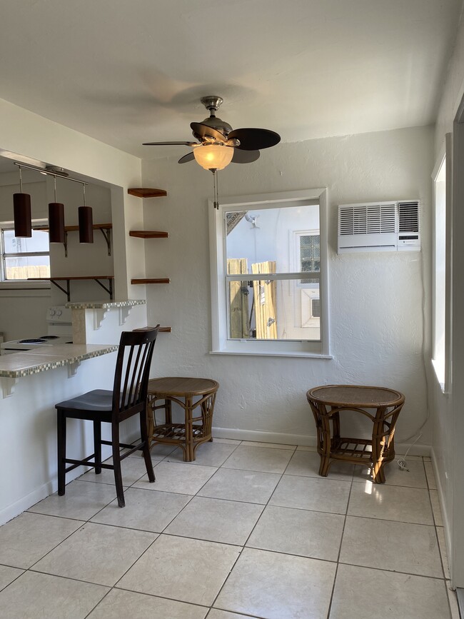 Photo - 926 N 16th Ave