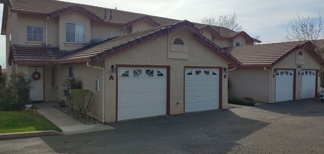 Building Photo - 1176 Weatherby Ct Unit C