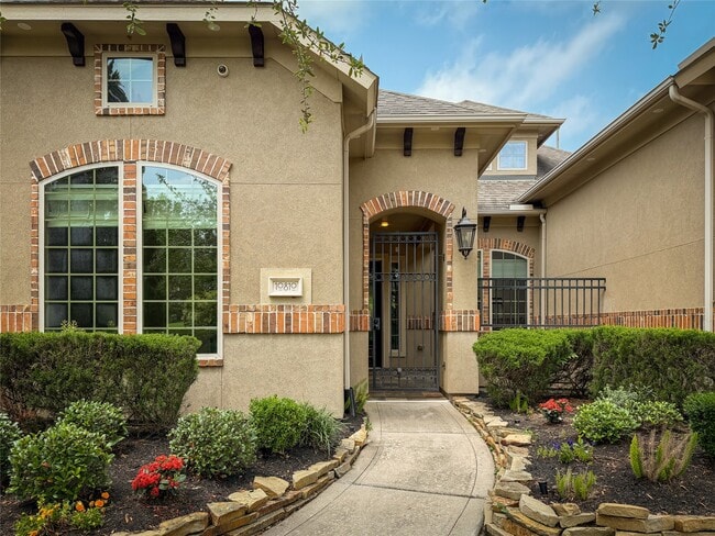 Photo - 10810 Poolman Pl