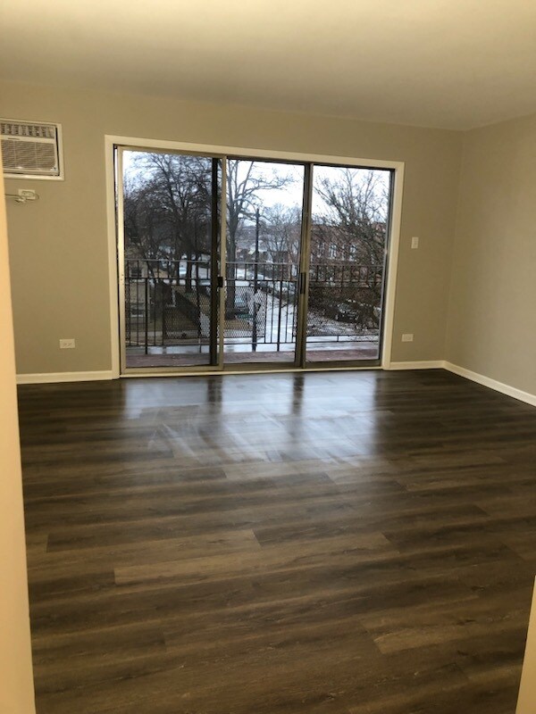 Photo - 5849 S Francisco Ave Apartments Unit 3C