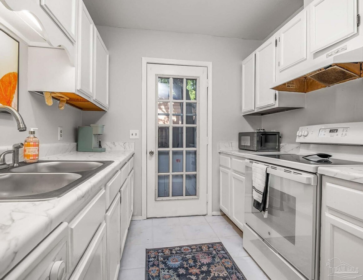 Photo - 4132 Baywoods Dr