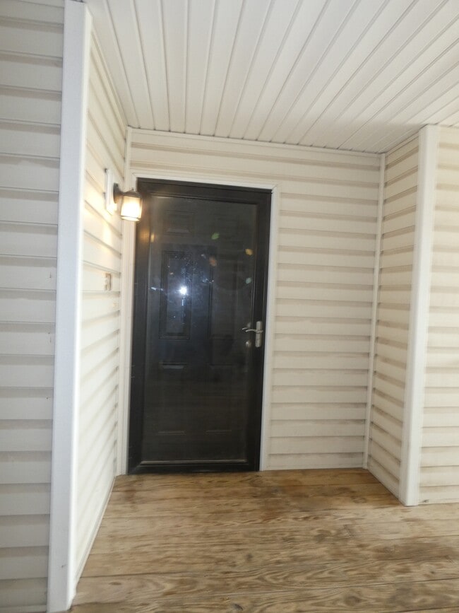 Photo - 5501 NE 80th Terrace