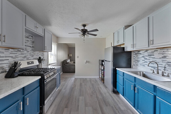 Photo - 504 High Ave