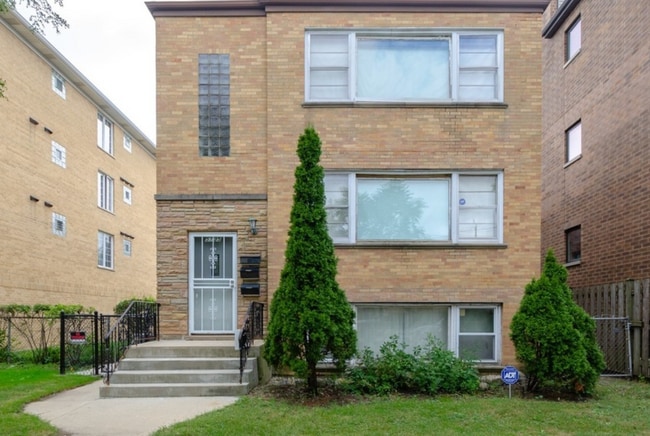 Building Photo - 5735 W Lawrence Ave Unit 1