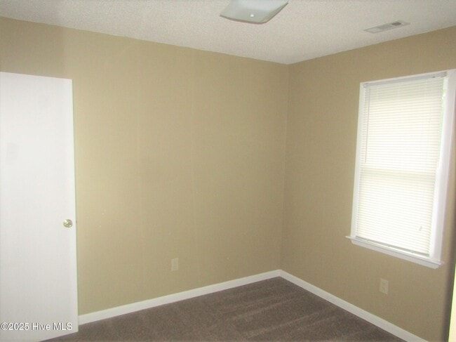 Photo - 11 Portwest Townhouses Dr