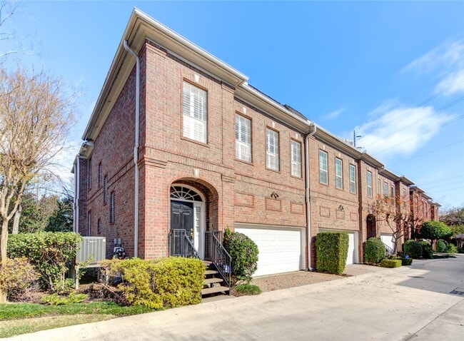 Building Photo - 6811 Staffordshire Blvd