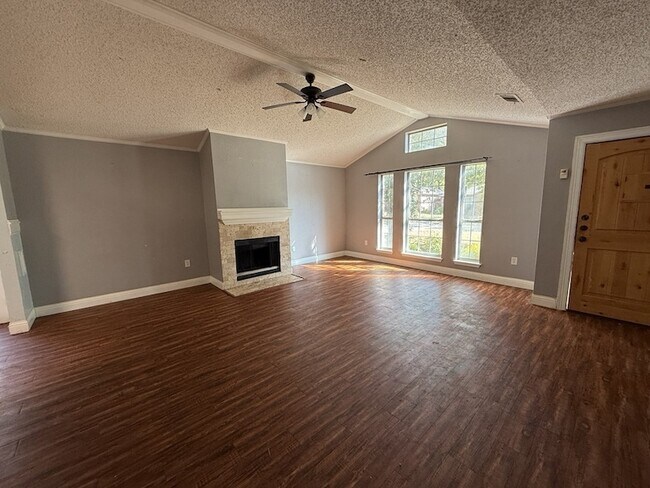 Photo - 1116 Hidden Creek Dr