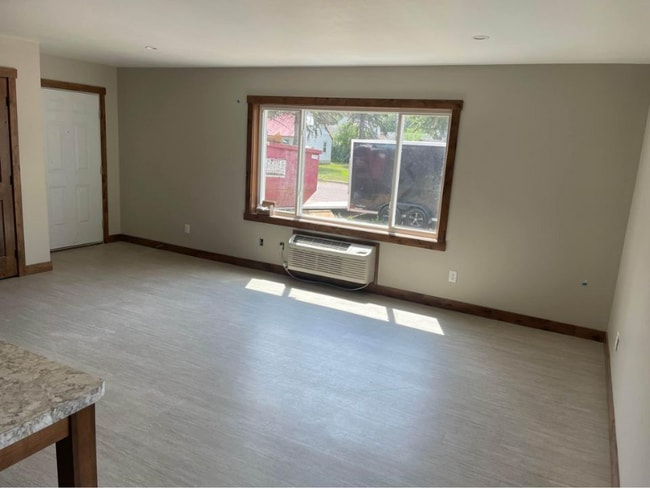 Photo - 3614 Laurel Ave