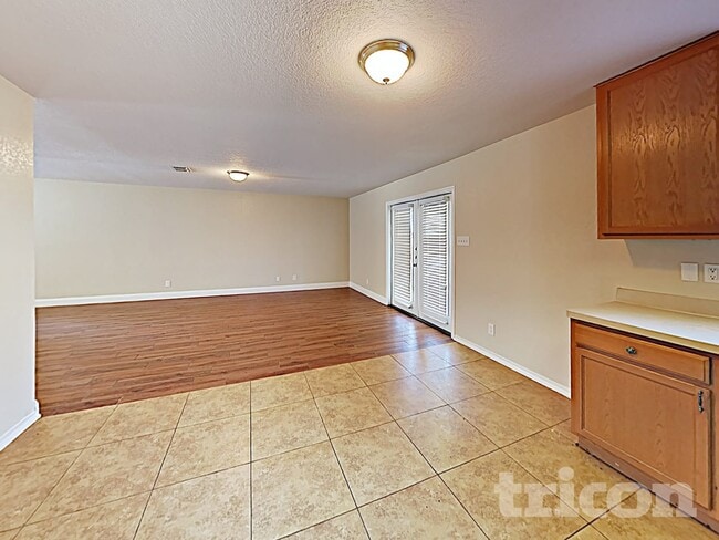 Photo - 4611 Stallion Cove