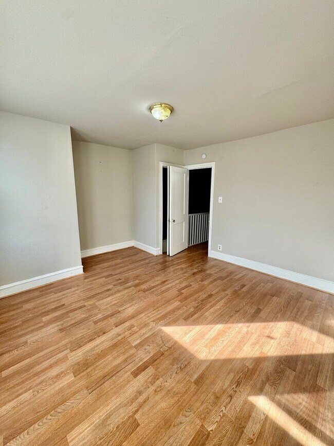 Photo - 253 Rosemar St Unidad 2