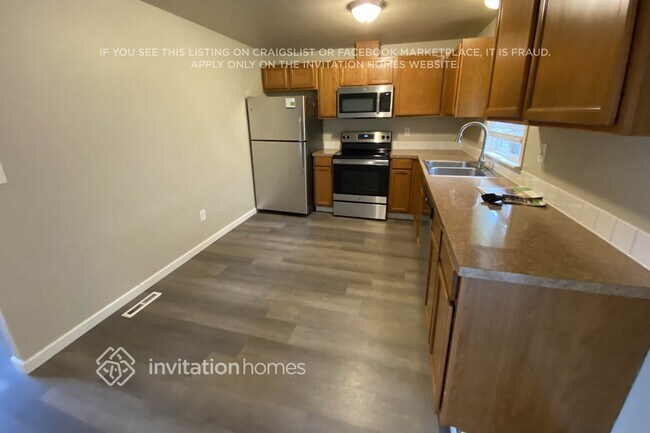 Photo - 1002 151st St E