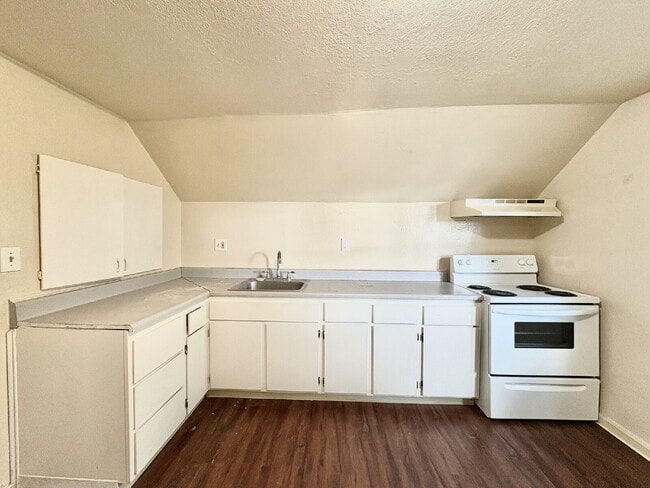 Photo - Bright & Centrally Located 1-Bedroom Apartment Near Downtown San Jose