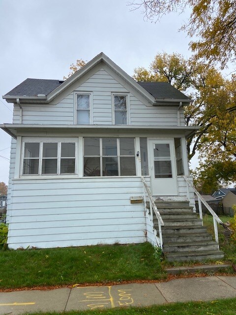 Photo - 379 N Military Rd Apartments Unit Front