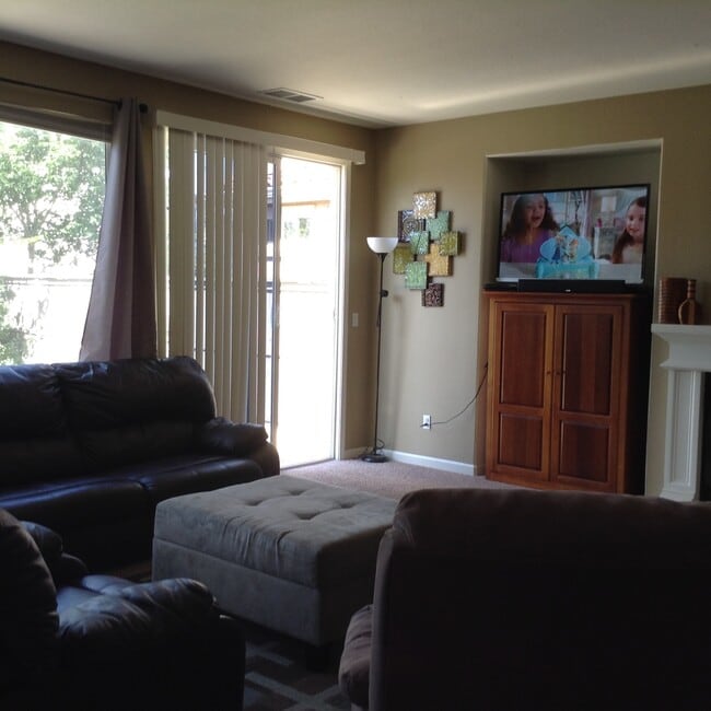 Photo - Great Curti Ranch 4 bedroom Home