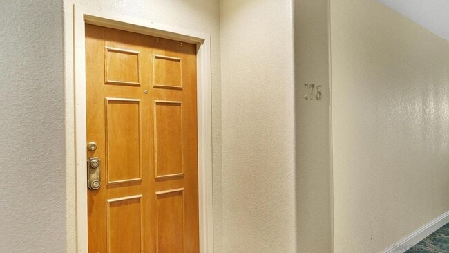 Photo - 5765 Friars Rd Unidad 176