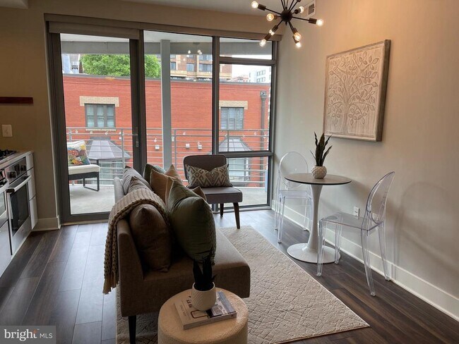 Building Photo - 1311 13th St NW Unit 308 Rental