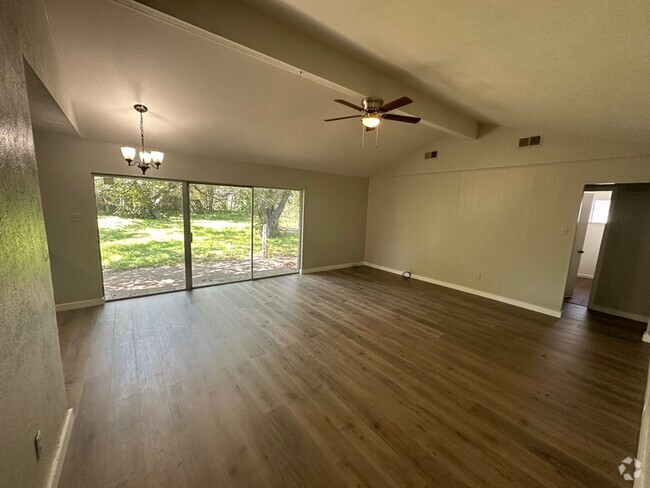 Building Photo - 1603 E Timberview Ln Rental