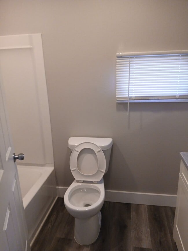 Photo - Dubuque Off Site - 1815 1/2 Jackson Street Unidad DBQ - 1815 1/2