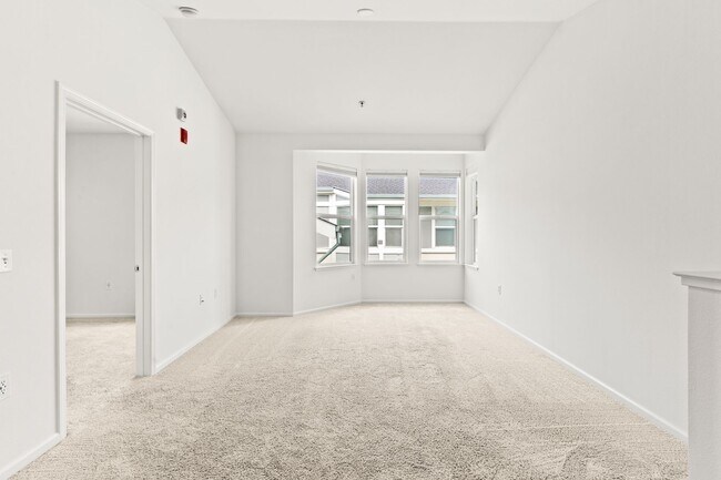 Photo - Downtown Oakland Condo w/ Parking & In Unit Laundry