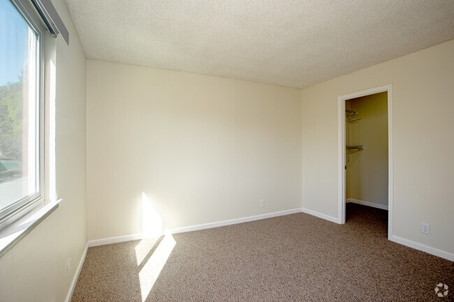 Mathilda Garden Apartments