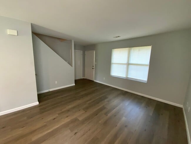Photo - 4623-4623 W Bainbridge Dr Unit 4623