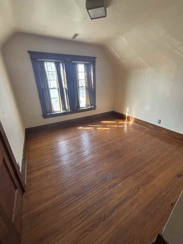 Photo - 1345 E St Unidad 2