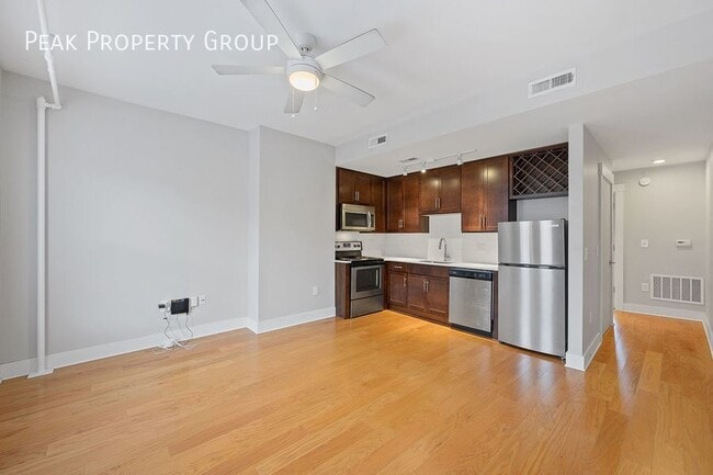 Photo - Broadway Square