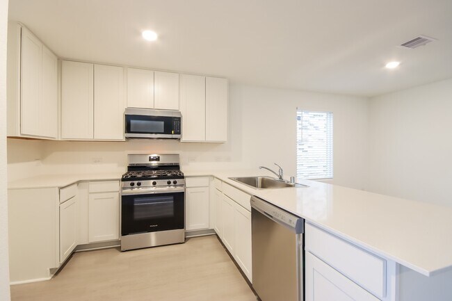 Photo - 31428 Moore Rd