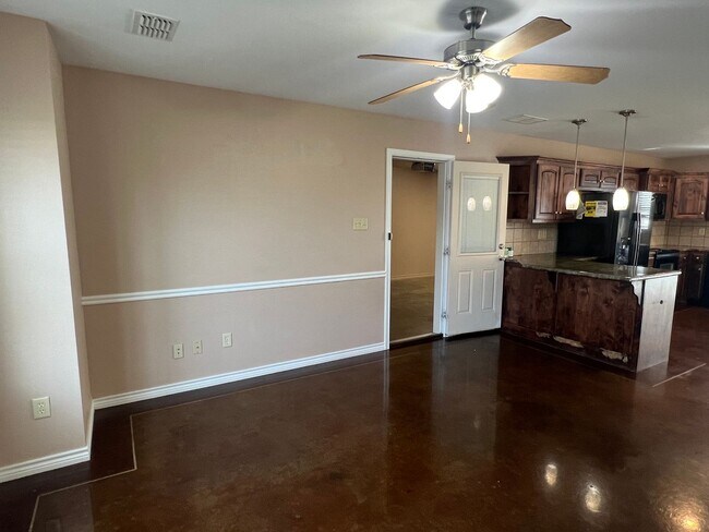 Photo - 304 Princess Place