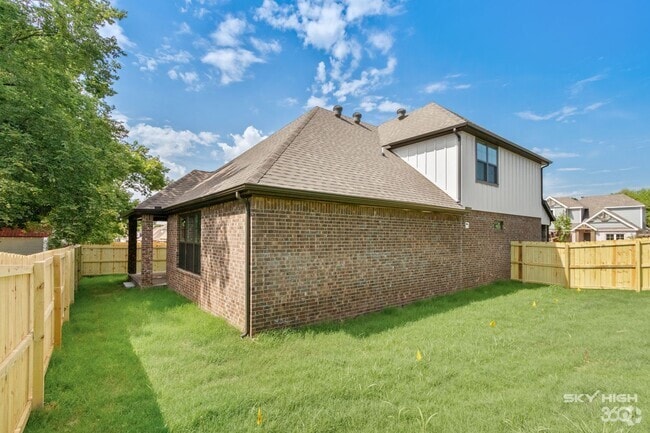Building Photo - 2196 N Woodlark Ln Rental